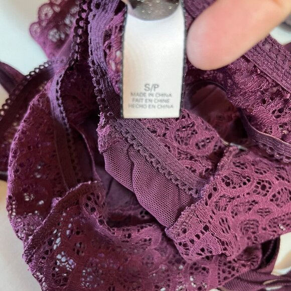 Victorias Secret Lace Burgundy Bodysuit With Lace-Up Front & Scalloped Edges Siz - Picture 6 of 8